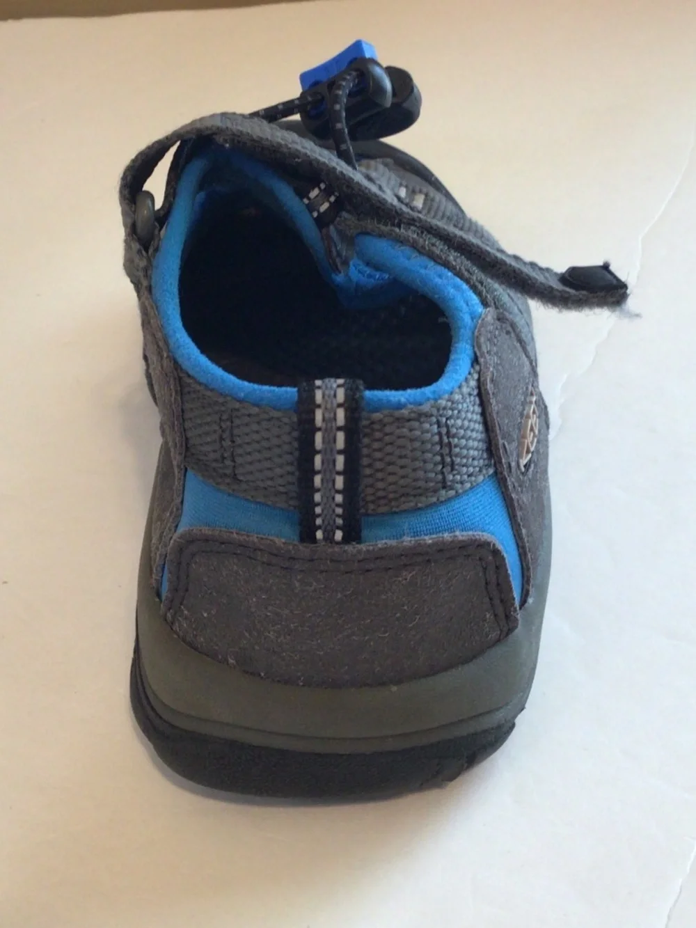 KEEN Boys Newport H2 Closed Toe Waterproof Sandal Size 13 Hiking Outdoor Camping